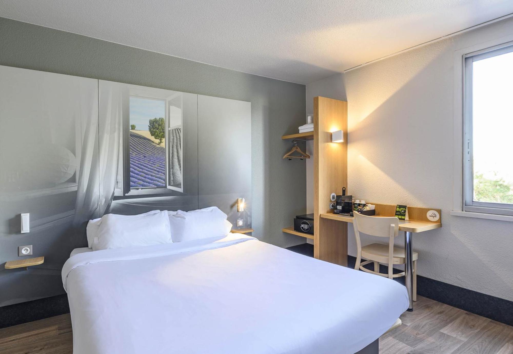 Hotel - échangeur A7 A9 Orange (Vaucluse)