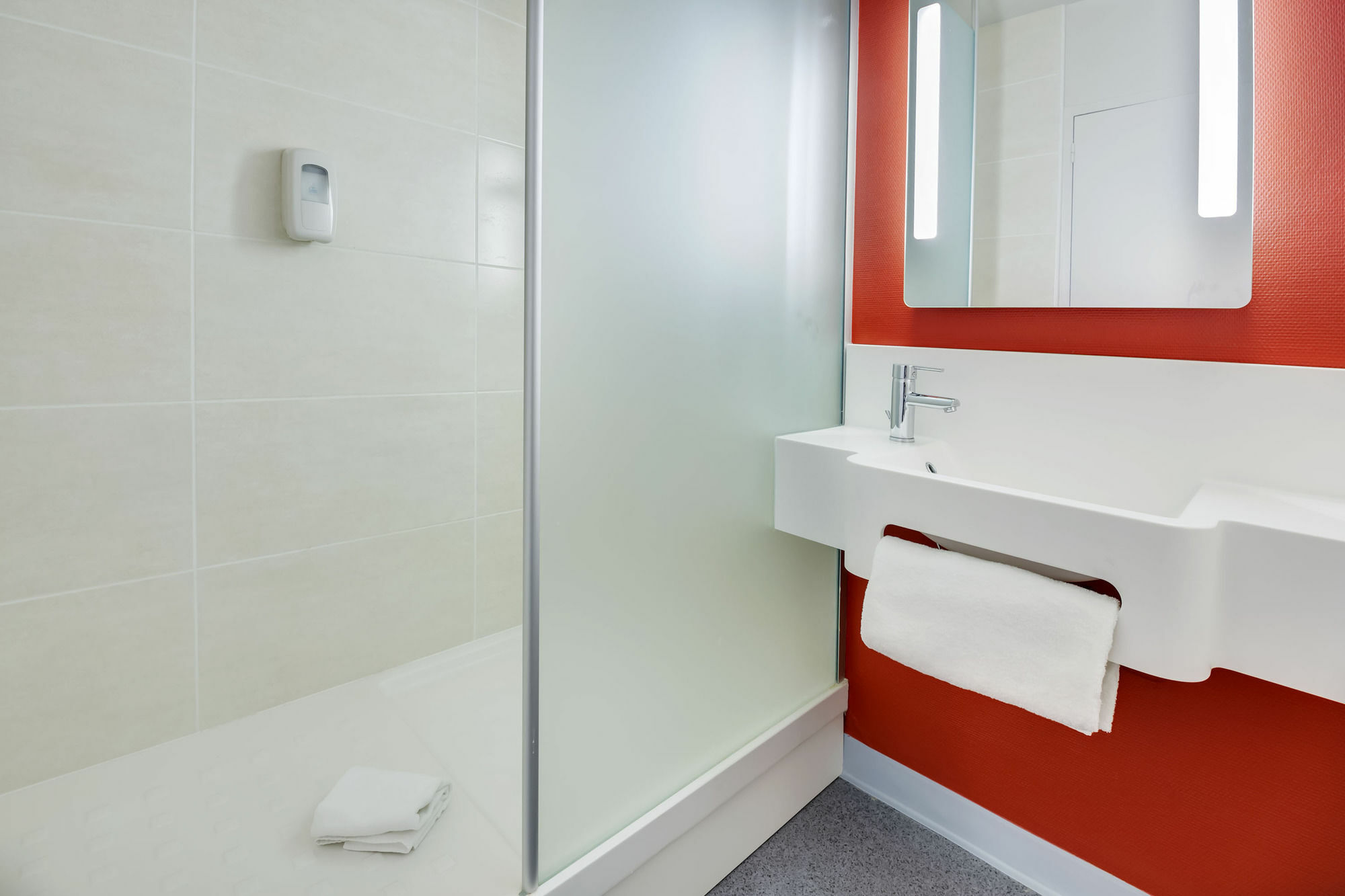 Hotel - échangeur A7 A9 Orange (Vaucluse)